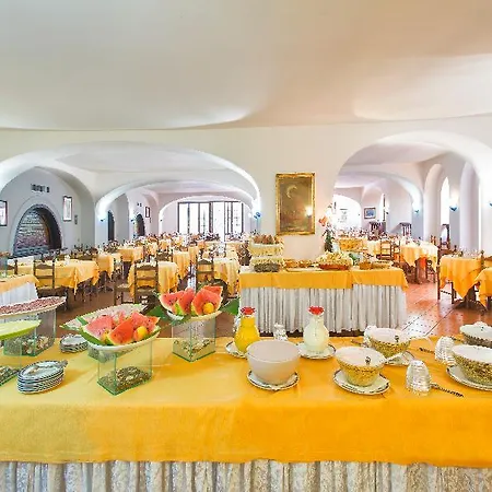 San Valentino Terme 4* איסקיה