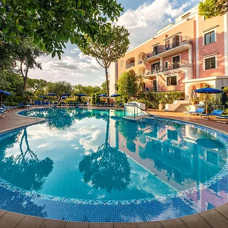 San Valentino Terme מלון 4*