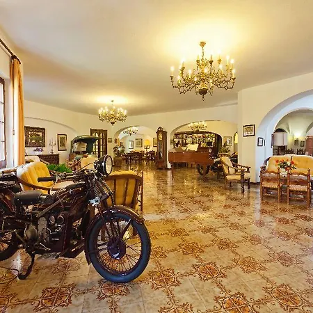 San Valentino Terme 4* איסקיה