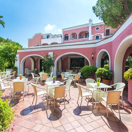 San Valentino Terme 4* איסקיה
