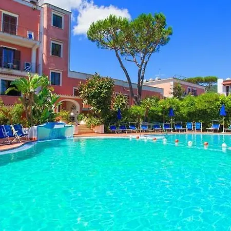 מלון San Valentino Terme