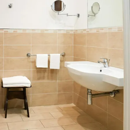 Hotel San Valentino Terme 4*