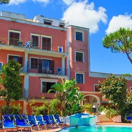 San Valentino Terme מלון איסקיה
