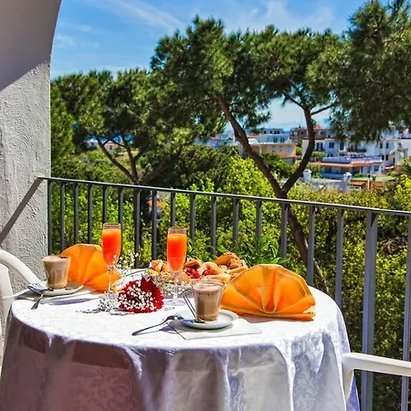 Отель San Valentino Terme Искья