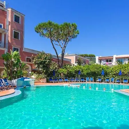 San Valentino Terme מלון 4*